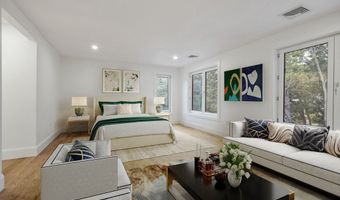 130 Zoar Ave, Attleboro, MA 02703