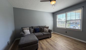 102 Cypress St, Bardstown, KY 40004