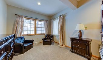 9 University Pl, Amsterdam, NY 12010