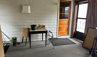 12 Oakland Ave, Johnston, RI 02919