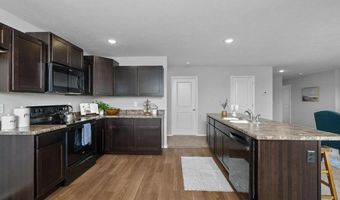 108 Pin Oak Dr, Aurora, MO 65605