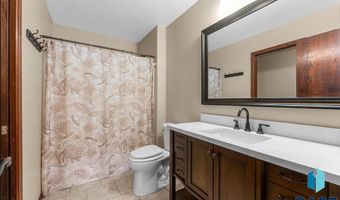 1600 E Liberty Cir, Brandon, SD 57005