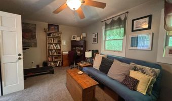 6598 Jeff Ln, Athens, OH 45701