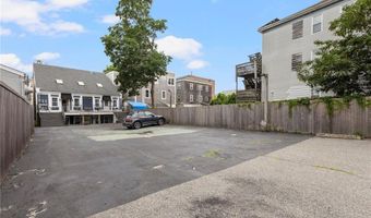 38 Dr. Marcus F Wheatland Blvd 5, Newport, RI 02840