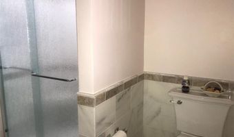 139 Honeyman Ave, Middletown, RI 02842