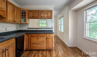 52 Blake Dr, Arden, NC 28704