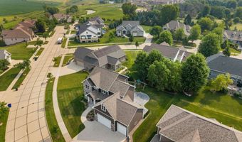 5644 N SUMMERLAND Dr, Appleton, WI 54913