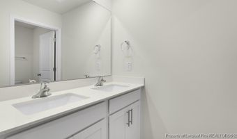 1085 Misty Creek Dr, Aberdeen, NC 28315