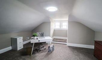 2219 SUNSET Ln, York, PA 17408