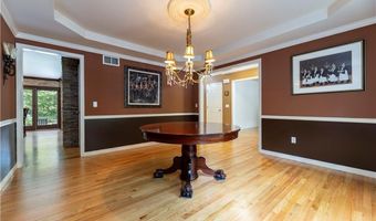 258 Woodridge Dr, North Kingstown, RI 02874