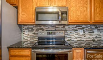 515 Carrington Pl 515, Arden, NC 28704