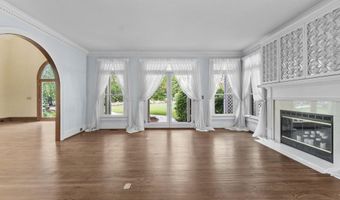 415 Pine St, Camden, SC 29020