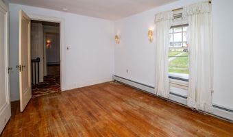 341 Tremont St, Barre, VT 05641