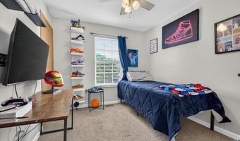 1873 Fox Pointe Dr, Arnold, MO 63010