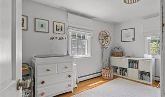 80 PECK Ave, Bristol, RI 02809