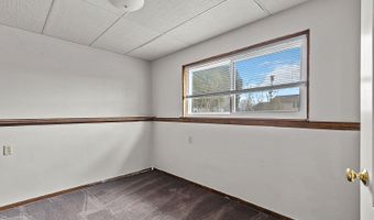 900 PHOENIX Dr, Cheyenne, WY 82001