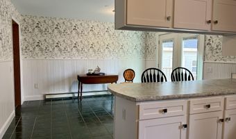 8 Pine Hill Dr, Belfast, ME 04915