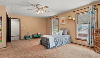 4000 Lakeview Dr, Bartlesville, OK 74006