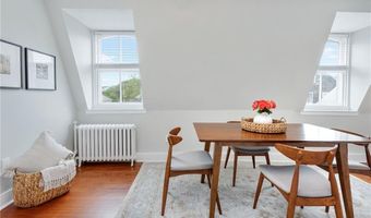 43 Farewell St 2, Newport, RI 02840