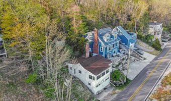 825 E Lake Front Dr, Beverly Shores, IN 46301