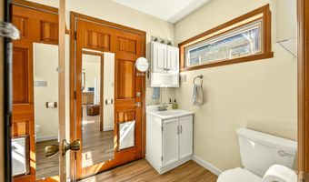 1159 Park St, Ashland, OR 97520