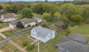 304 E Plum St, Anamosa, IA 52205
