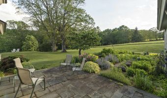611 Simmons Rd, Andover, VT 05143