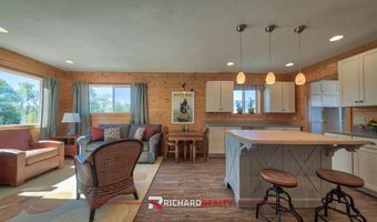 52 Road 8UC, Clark, WY 82435