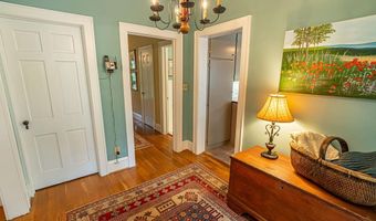 461 Circle Dr, Abingdon, VA 24210