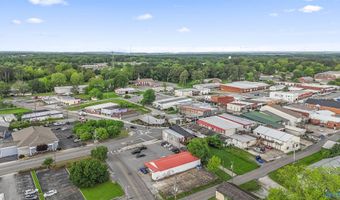 10 N Main St, Arab, AL 35016