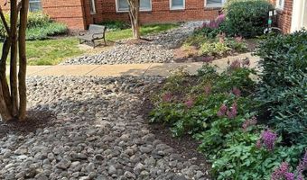 922 S WASHINGTON St S #112, Alexandria, VA 22314