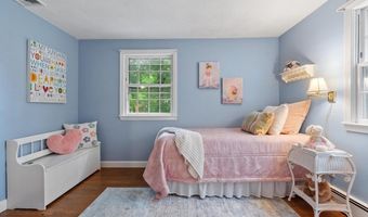 5 Myrtle Dr, Acton, MA 01720