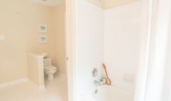 9307 Oak Trl, Ashland, VA 23005