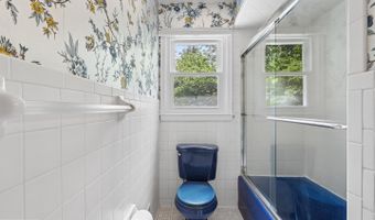 5110 DUVALL Dr, Bethesda, MD 20816