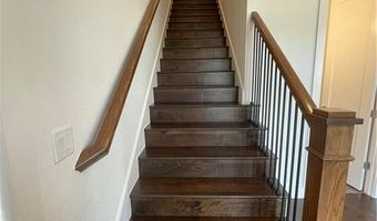 6206 SW Luna Ln, Bentonville, AR 72713