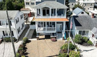 214 Iroquois Ave, Beach Haven, NJ 08008
