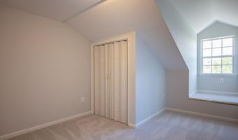 4951 BRENMAN PARK Dr 410, Alexandria, VA 22304