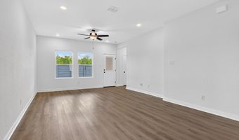 116 Peeps Ct, Adkins, TX 78101