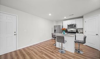 182 Carriagebrook Cir, Camden, SC 29020