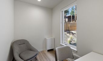 2088 NW Trenton Ave, Bend, OR 97703