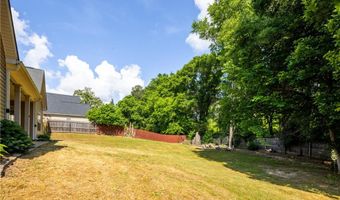 3 Seminole Ct, Fort Mitchell, AL 36856