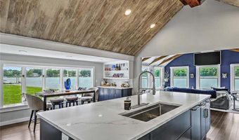166 New Meadow Rd, Barrington, RI 02806