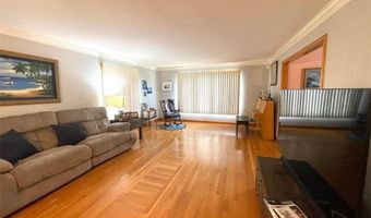 139 Honeyman Ave, Middletown, RI 02842