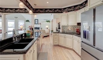 3836 Heron Watch Dr, Akron, OH 44319