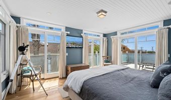 2677 Garfield St, Carlsbad, CA 92008