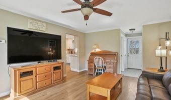 53 Clearview Dr, Brookfield, CT 06804