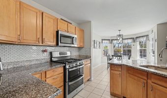 8 Avalon Ave, Barnegat, NJ 08005