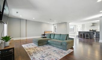 221 Ninth St, Cincinnati, OH 45202