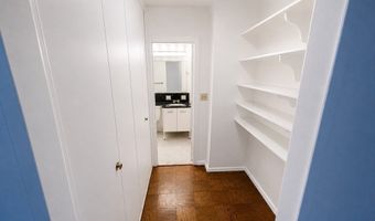 9 Hawthorne Place 12F, Boston, MA 02114