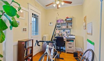 687 Myrtle Ave, Albany, NY 12208